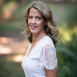 A Psychic Medium's NDE and the Messages Received from the Other Side